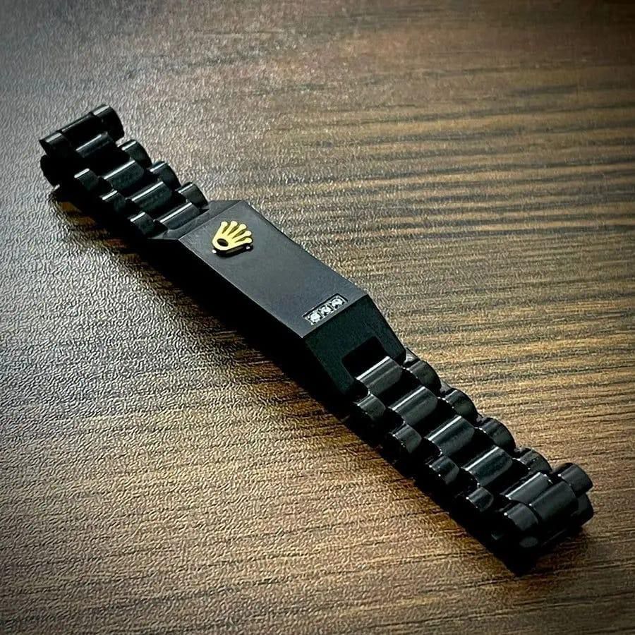 Menβs Crown Stainless Steel Bracelet β Royal Style with a Modern Edge