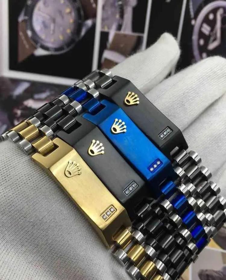 Men’s Crown Stainless Steel Bracelet – Royal Style with a Modern Edge